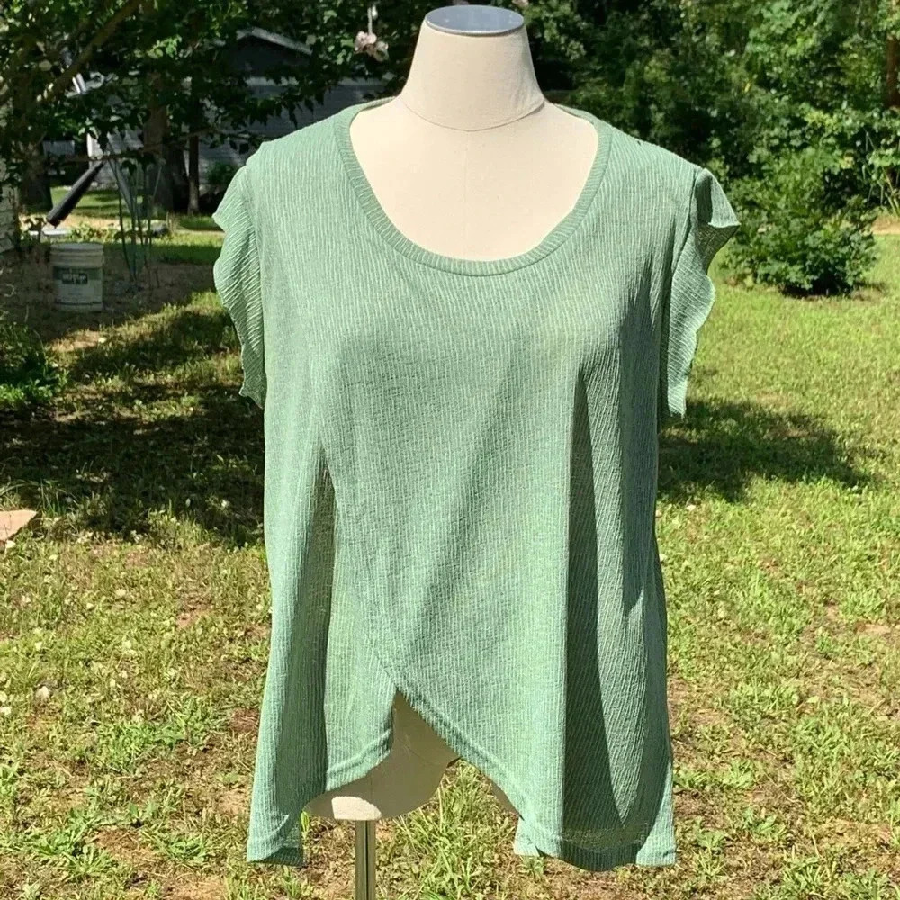 Suzanne Betro Weekend Top Womens Plus Size 3X Cross Front Sage Green NWT READ